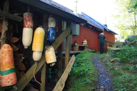 Small trail, going past all the houses in the Chuck.