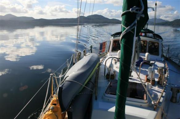 Curtsy,quietly motoring along in Lama Passage