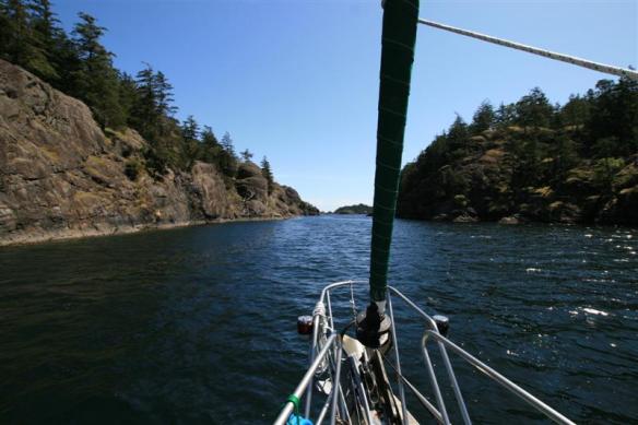 Leaving the next morning, going through Little Bull Passage