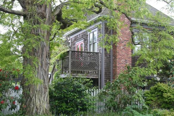 Just a home, not a famous one, just a gorgeous setting. 