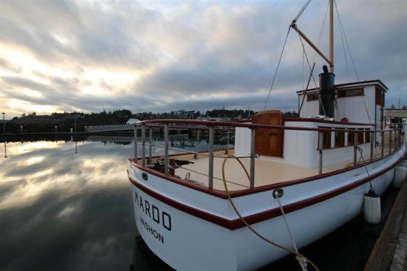 mv mardo in the evening light.