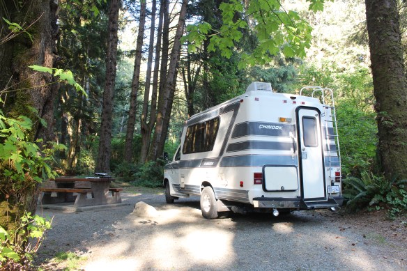 Vaughan and Rita's beautiful motor home, i love the size!!!