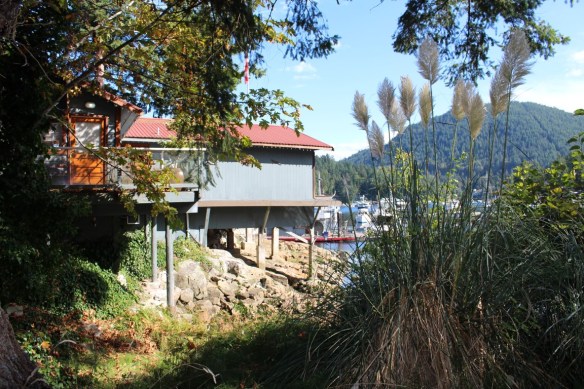 Looking at the back of the pub, towards Garden bay.