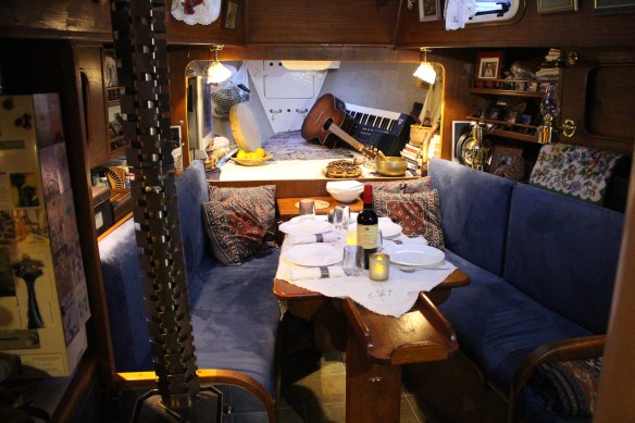 OUR CROW COUPLE AND INSIDE OF CURTSY 040